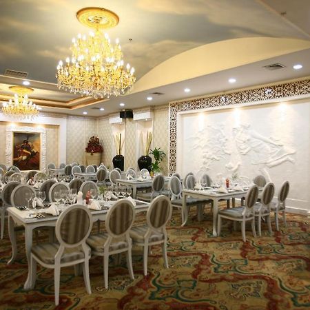 Luoyang Grand Hotel Ristorante foto