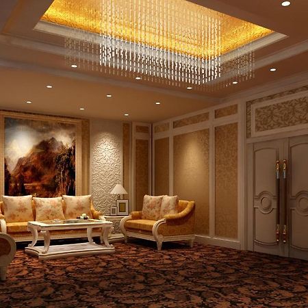Luoyang Grand Hotel Interno foto