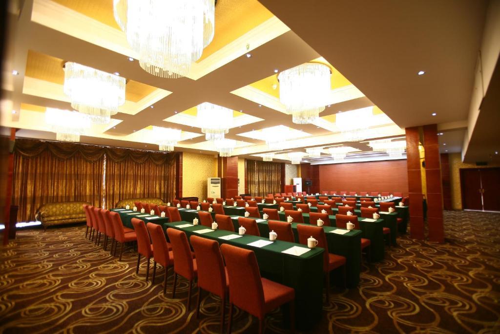 Luoyang Grand Hotel Affari foto