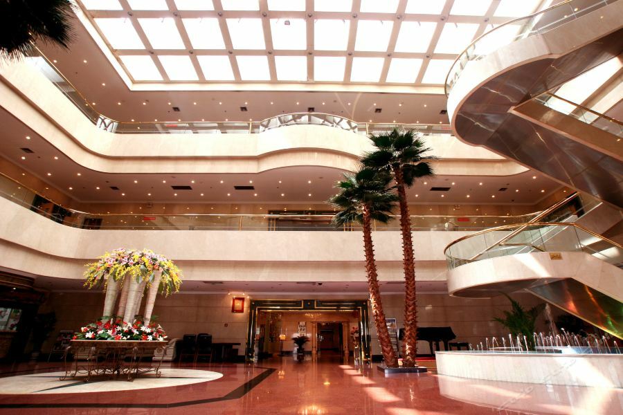 Luoyang Grand Hotel Interno foto